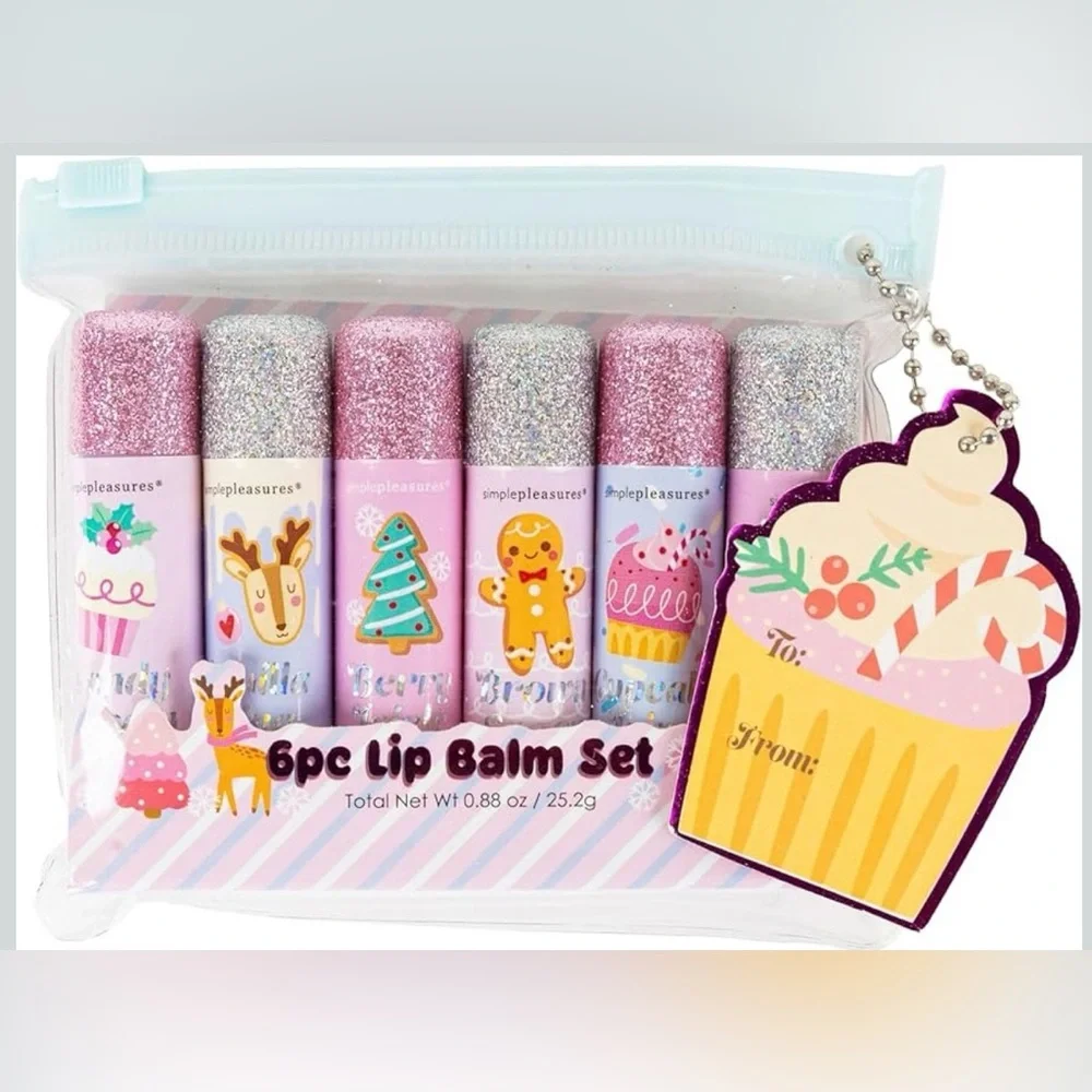 Christmas Set of 6 Lip Balm for Winter Christmas Kids Holiday New in package .